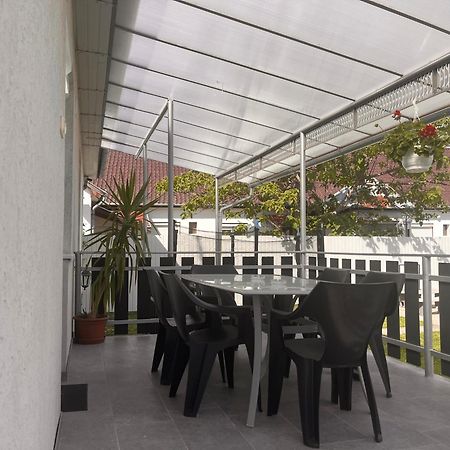 Pandora Pool Apartman Hajdúszoboszló Екстериор снимка