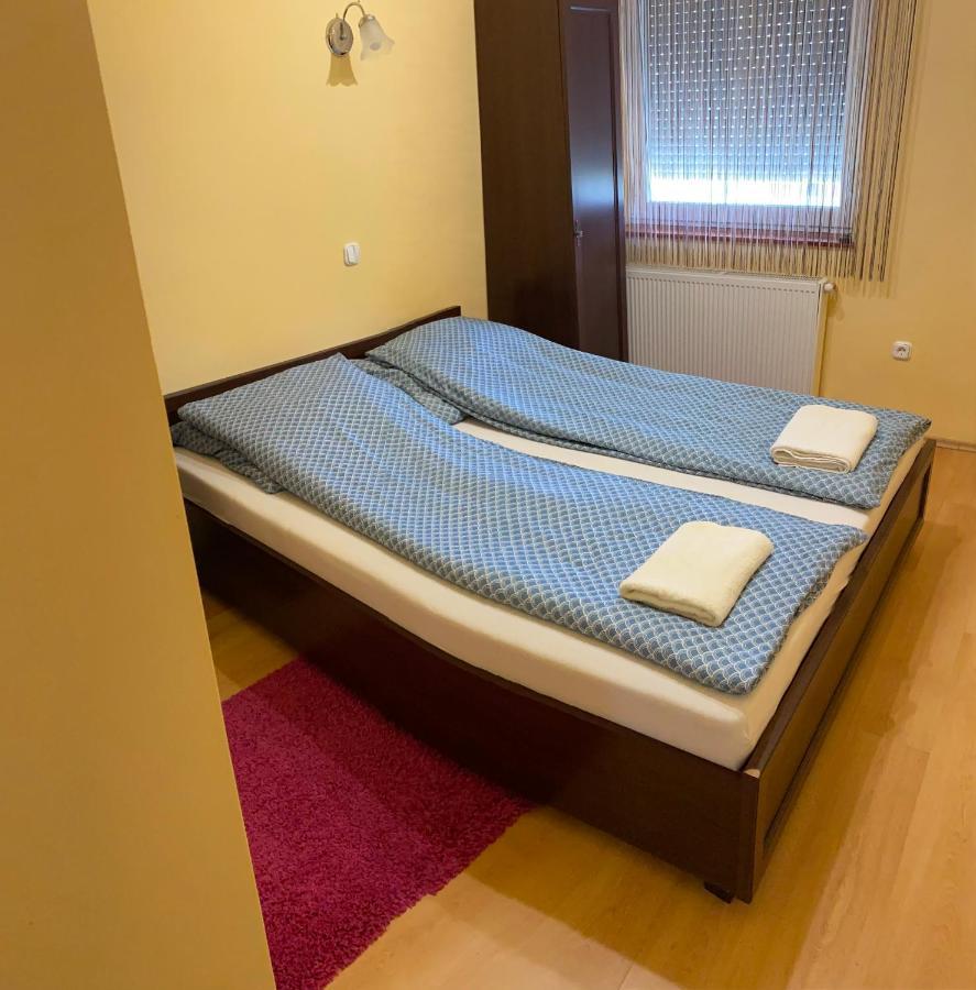 Pandora Pool Apartman Hajdúszoboszló Екстериор снимка