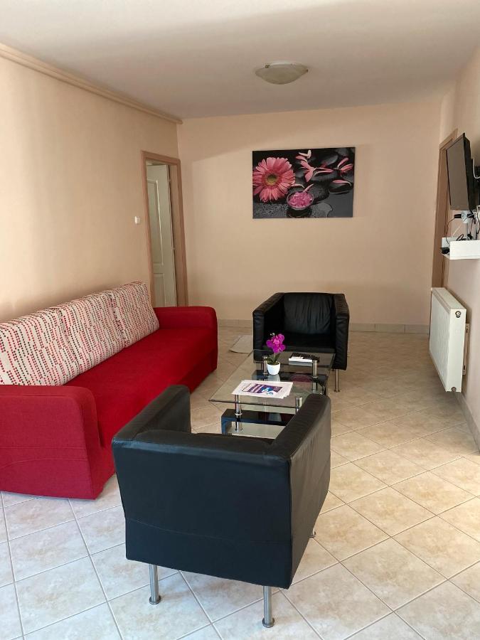 Pandora Pool Apartman Hajdúszoboszló Екстериор снимка