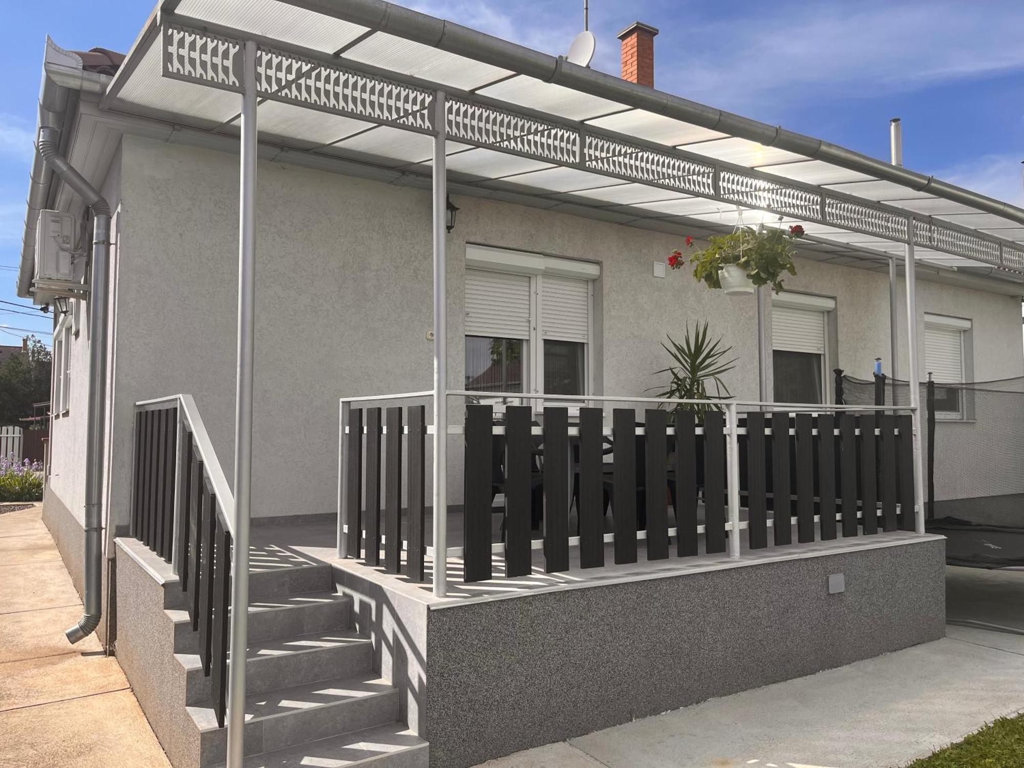 Pandora Pool Apartman Hajdúszoboszló Екстериор снимка