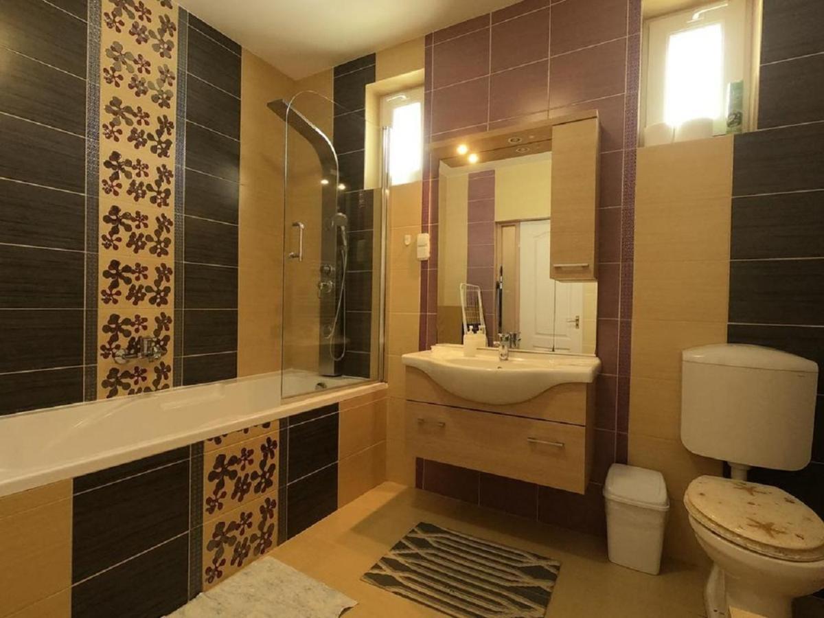 Pandora Pool Apartman Hajdúszoboszló Екстериор снимка