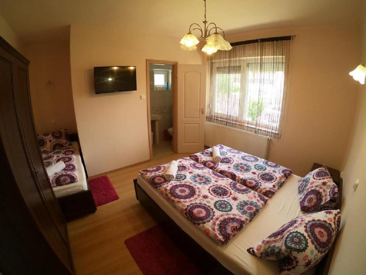 Pandora Pool Apartman Hajdúszoboszló Екстериор снимка